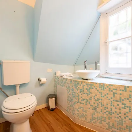 Altido Bright 2br Apt Right Next To The Waterfront Apartment Portofino
