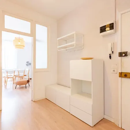 Altido Bright 2br Apt Right Next To The Waterfront Apartment *